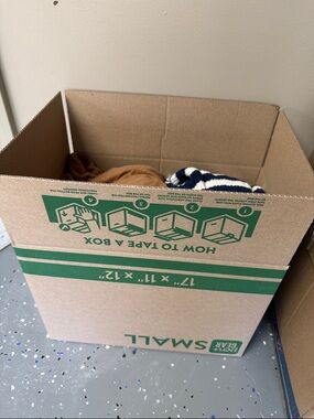 Small Cardboard Moving Box with 12 woman large items